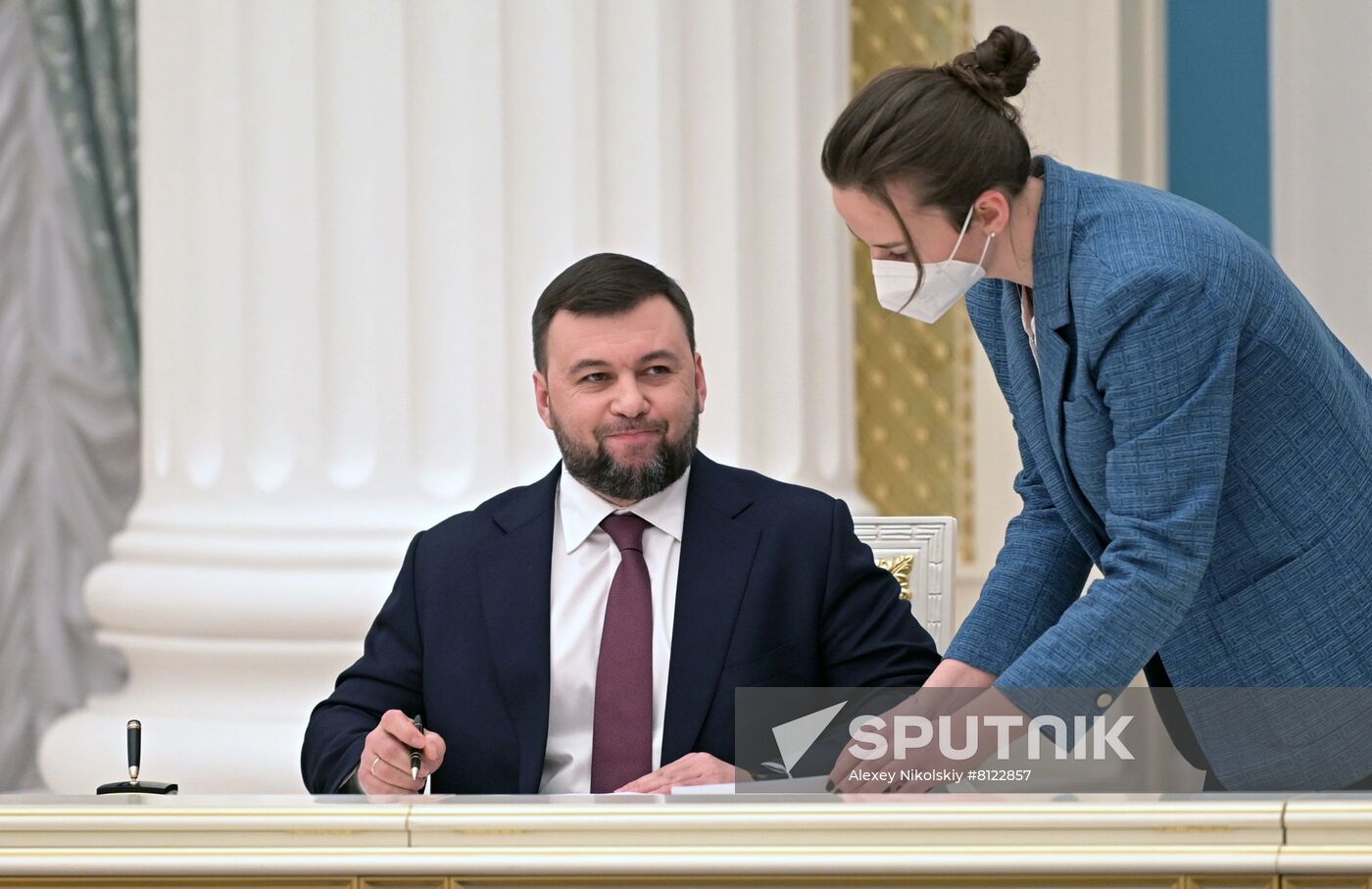 Russia Putin DPR LPR Independence Recognition