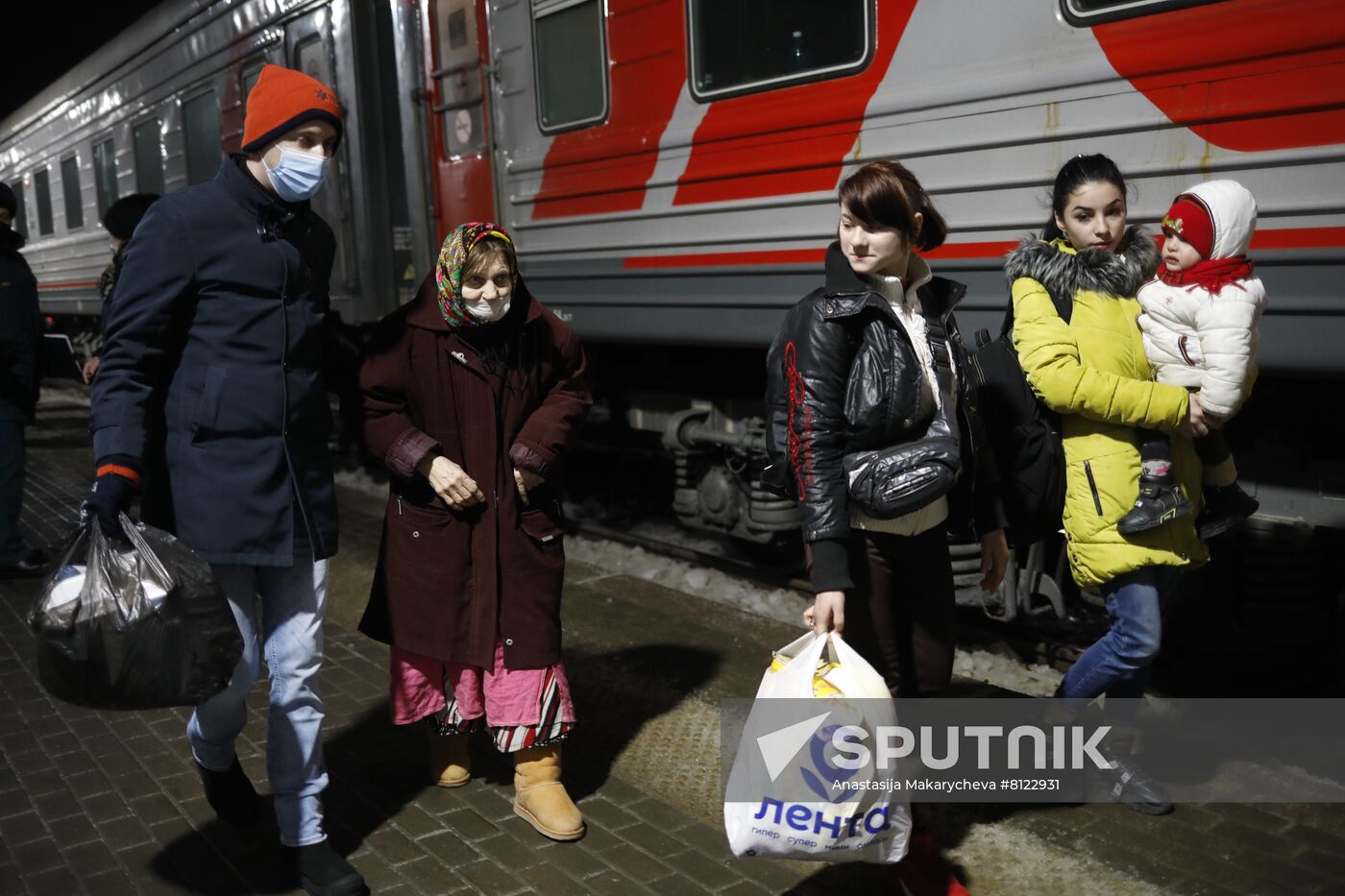 Russia LPR DPR Evacuees