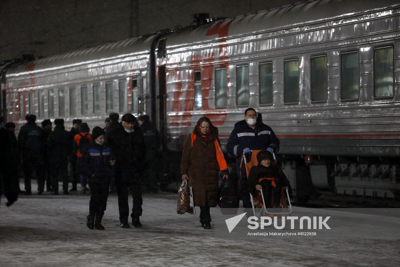 Russia LPR DPR Evacuees