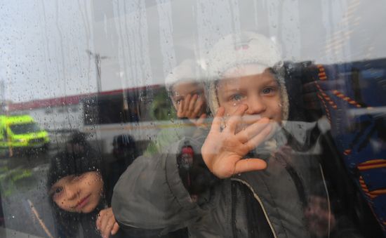 Russia LPR DPR Evacuees