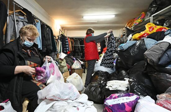Russia Ukraine Evacuees Humanitarian Aid