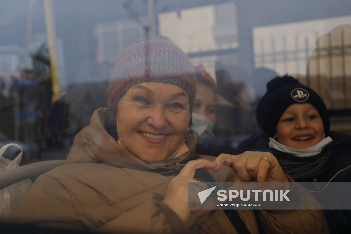 Russia LPR DPR Evacuees