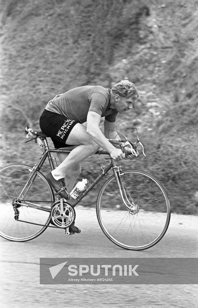 Soviet cyclist Alexei Petrov