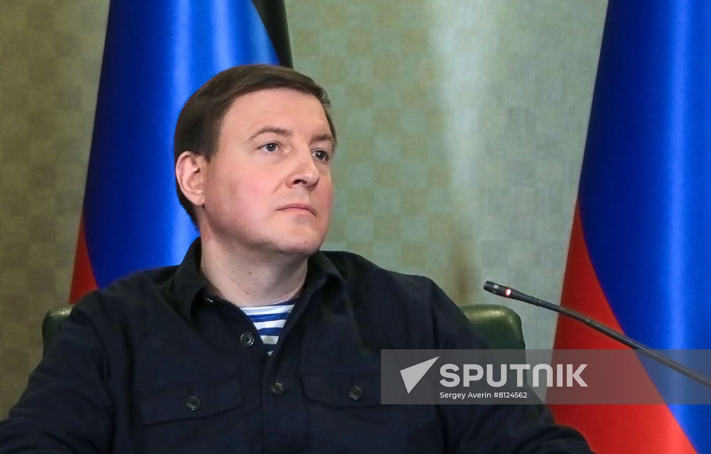 DPR Head News Conference
