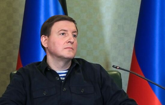 DPR Head News Conference