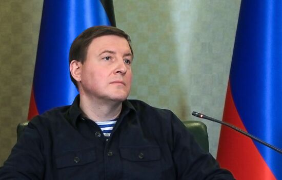 DPR Head News Conference