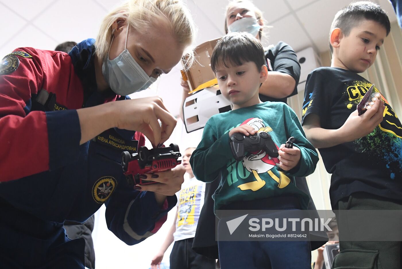 Russia LPR DPR Evacuees