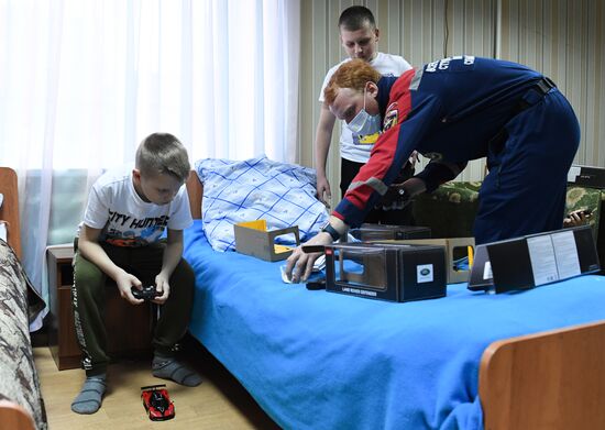 Russia LPR DPR Evacuees