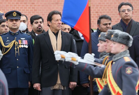 Russia Pakistan Wreath Laying