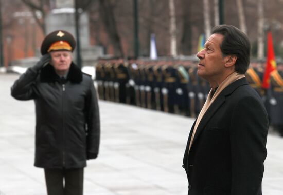 Russia Pakistan Wreath Laying