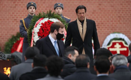 Russia Pakistan Wreath Laying