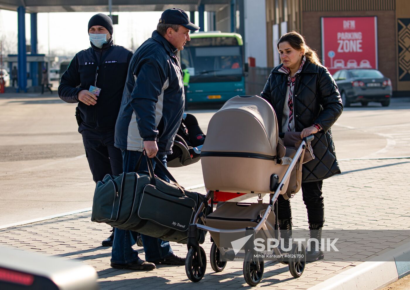 Moldova Ukraine Border Refugees