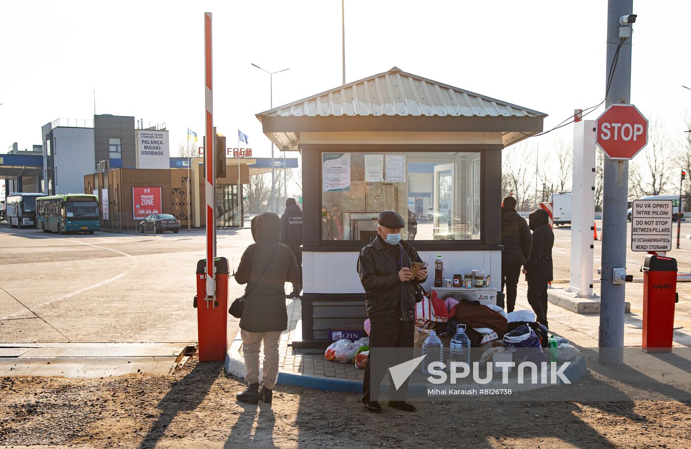 Moldova Ukraine Border Refugees