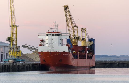 France Russia Cargo Vessel Detention