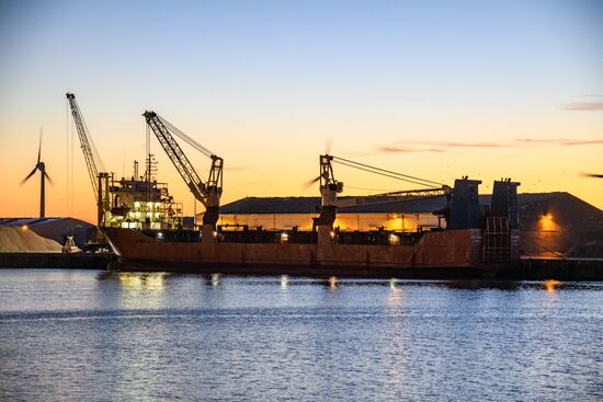 France Russia Cargo Vessel Detention