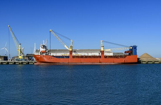 France Russia Cargo Vessel Detention