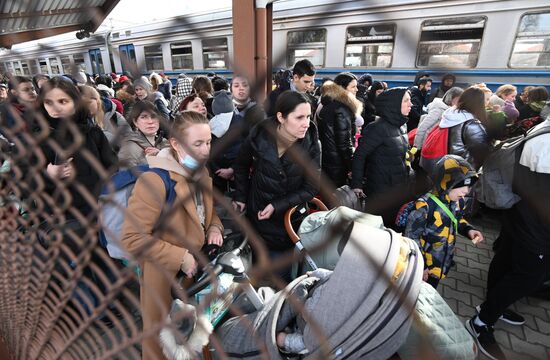 Poland Ukraine Refugees