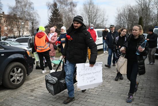 Poland Ukraine Refugees