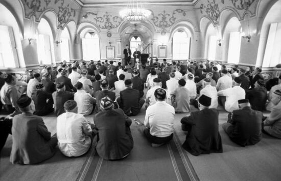 Mohammad Sayed Afghani, Chairman of DRA's High Spiritual Council of Ulema, visits USSR