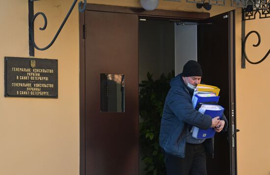 Russia Ukraine Diplomatic Missions Closing