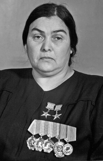 Soviet Azerbaijani cotton grower Basti Masim kyzy Bagirova