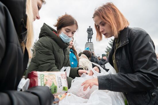 Russia Ukraine Humanitarian Aid 
