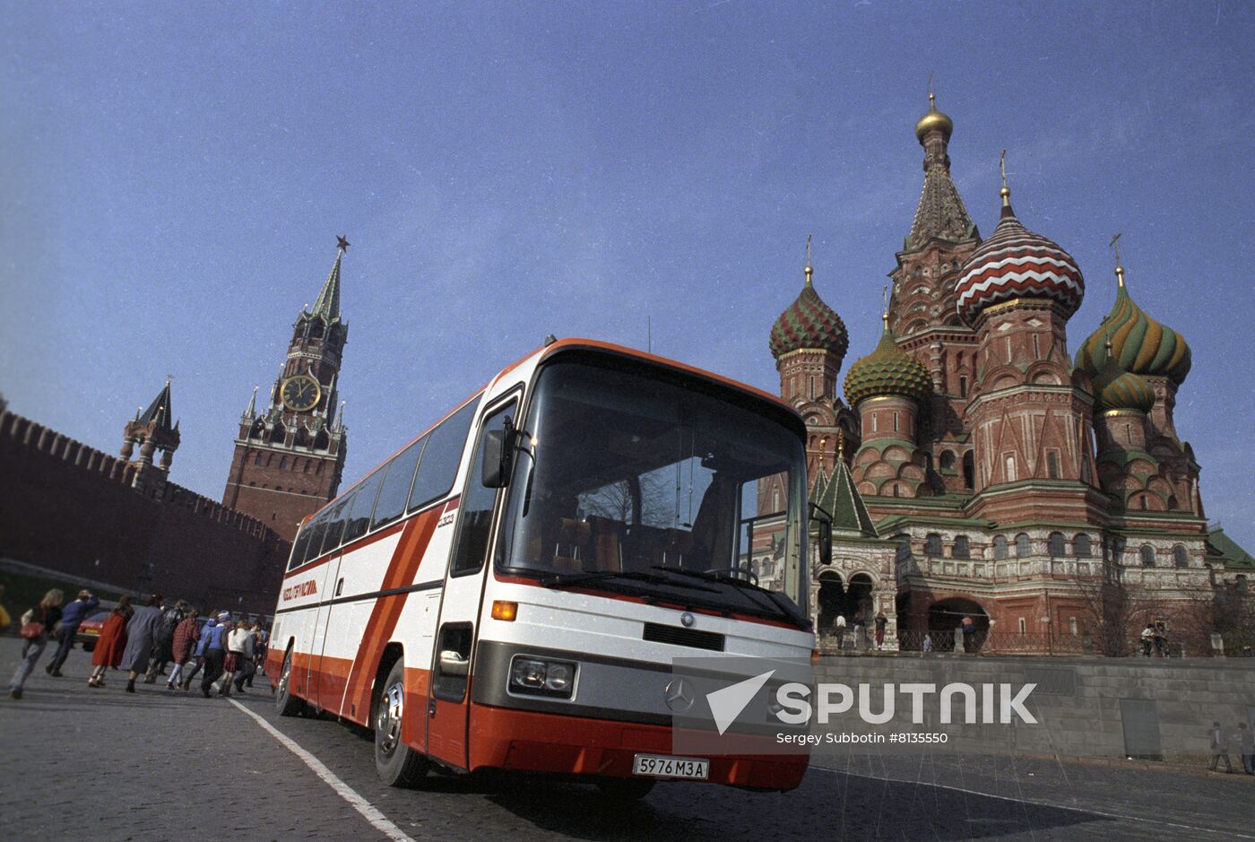 Mercedes-Benz bus