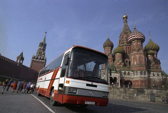 Mercedes-Benz bus