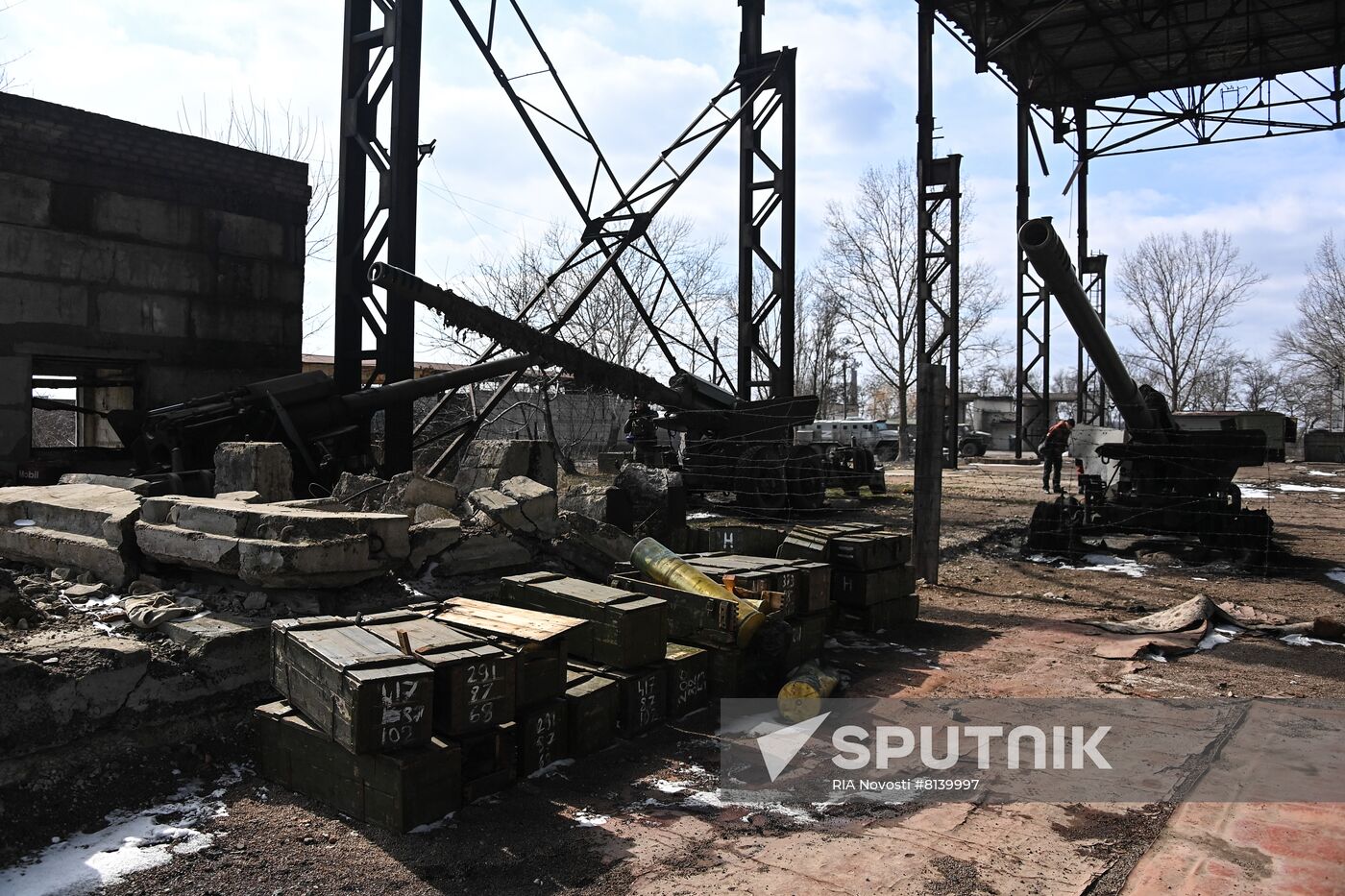Ukraine Russia Military Operation Berdyansk Artillery Unit