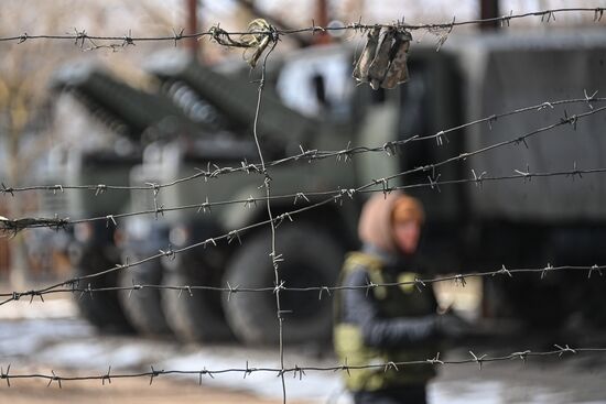 Ukraine Russia Military Operation Berdyansk Artillery Unit