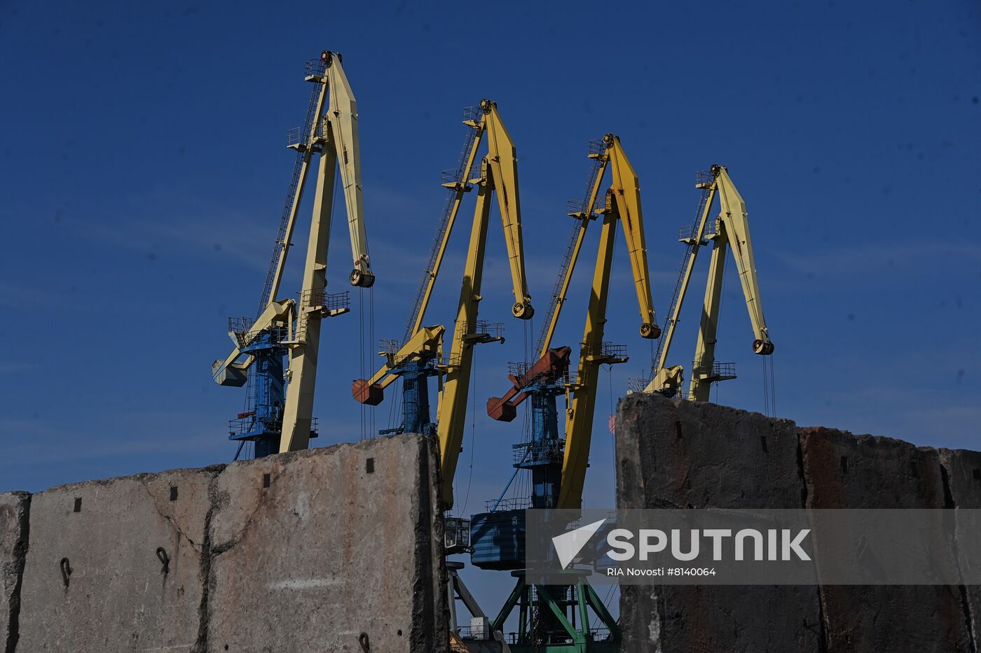 Ukraine Russia Military Operation Berdyansk Naval Base