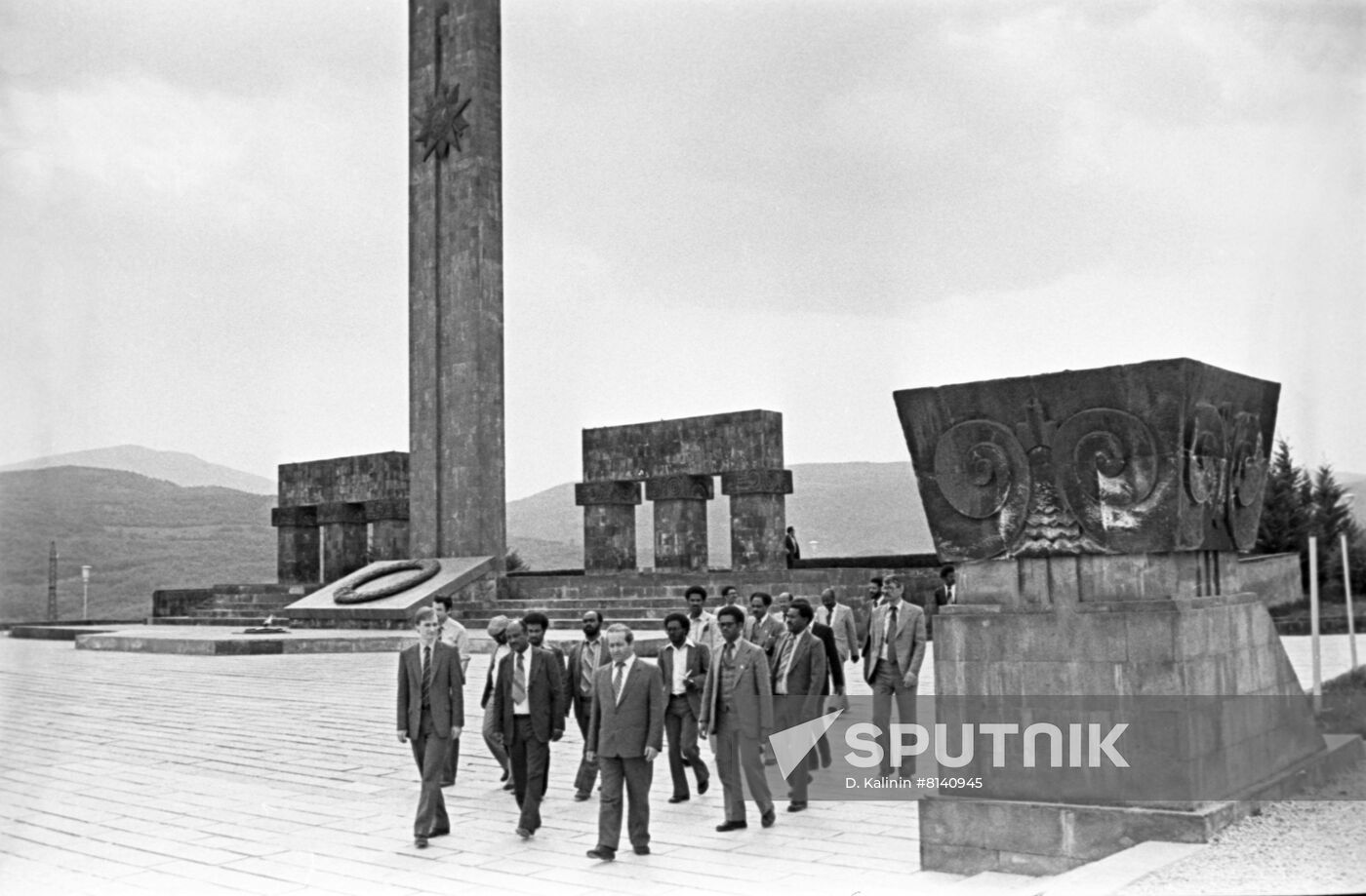 Party delegation of Republic of Ethiopia visits USSR