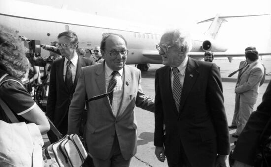 US senators visit USSR