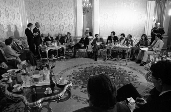 US senators visit USSR