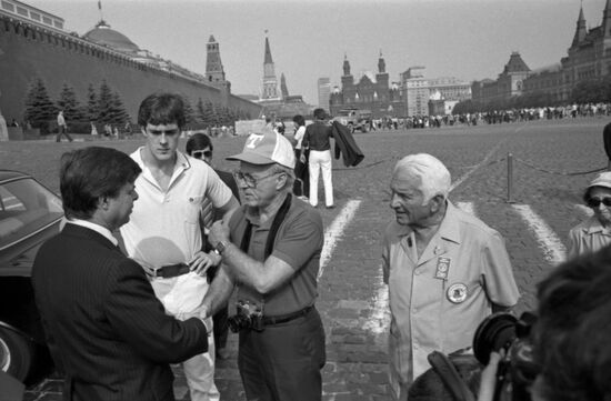 US senators visit USSR