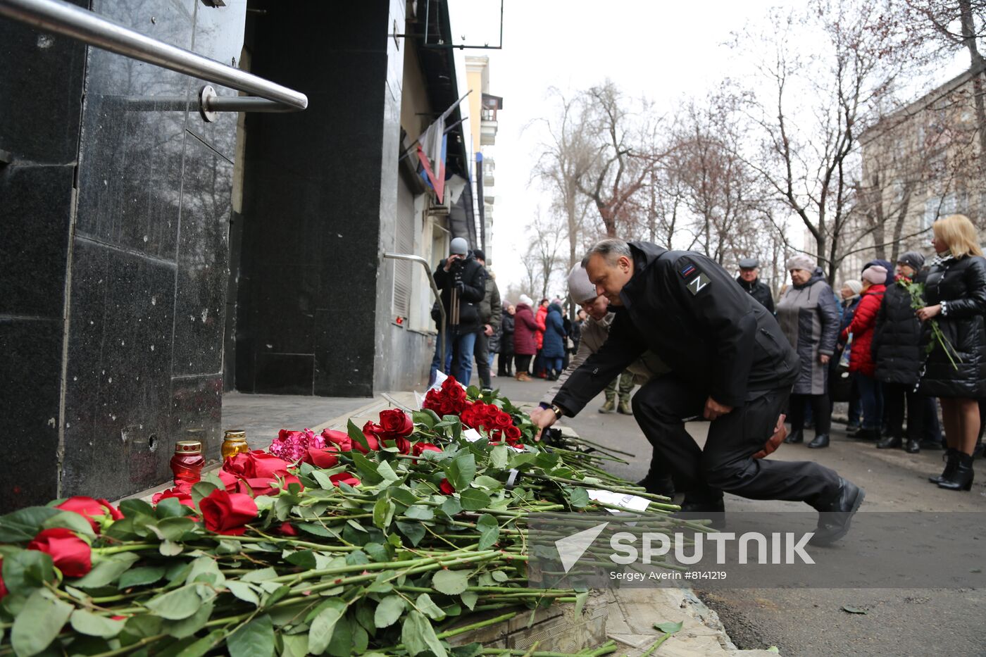 DPR Flowers Laying