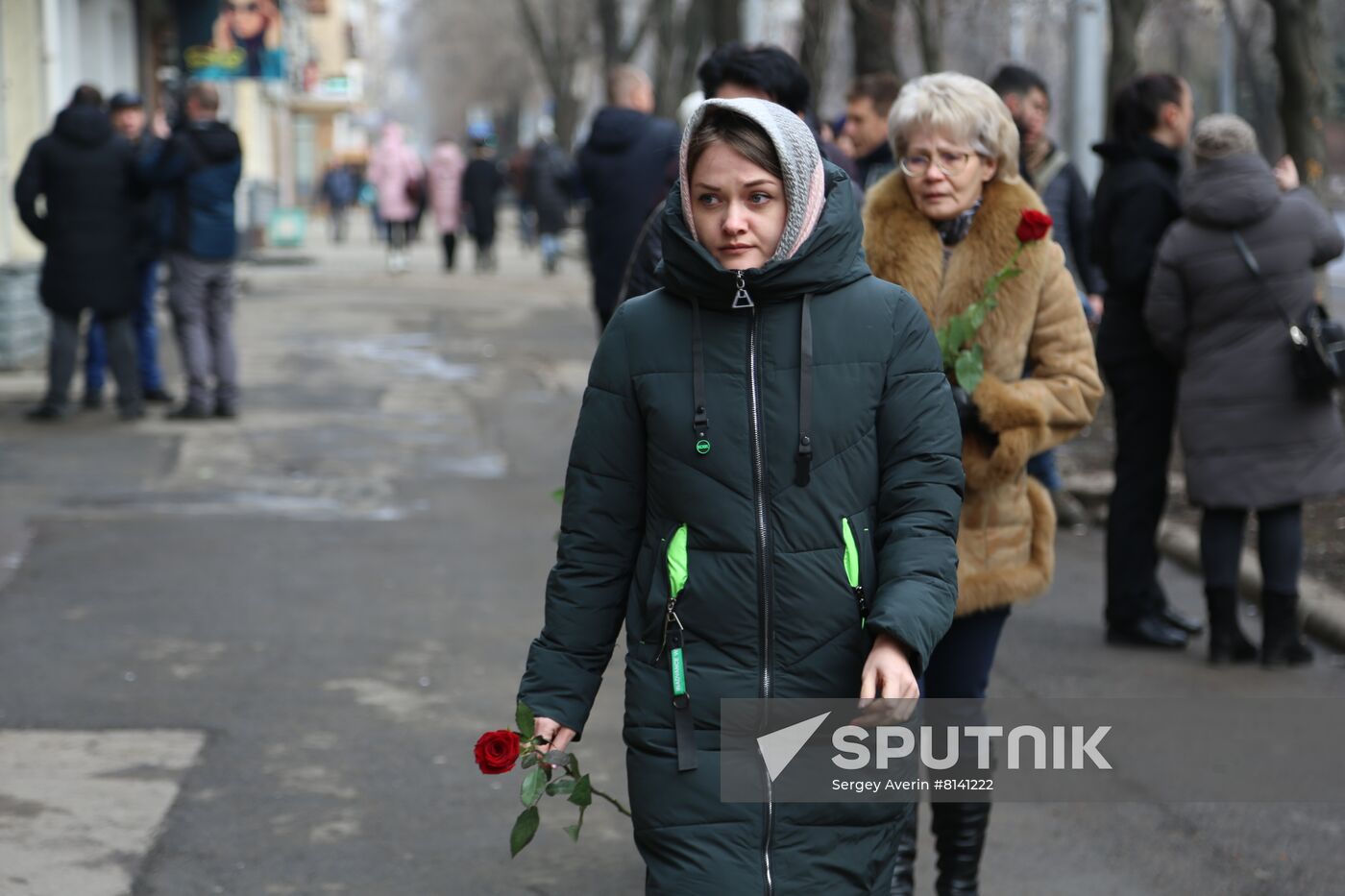 DPR Flowers Laying