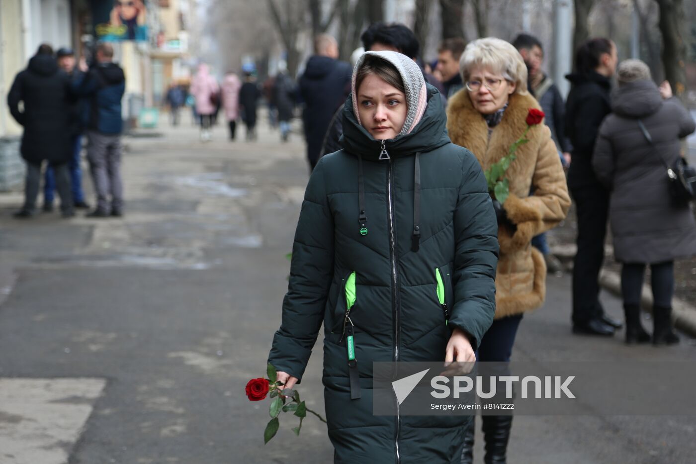 DPR Flowers Laying