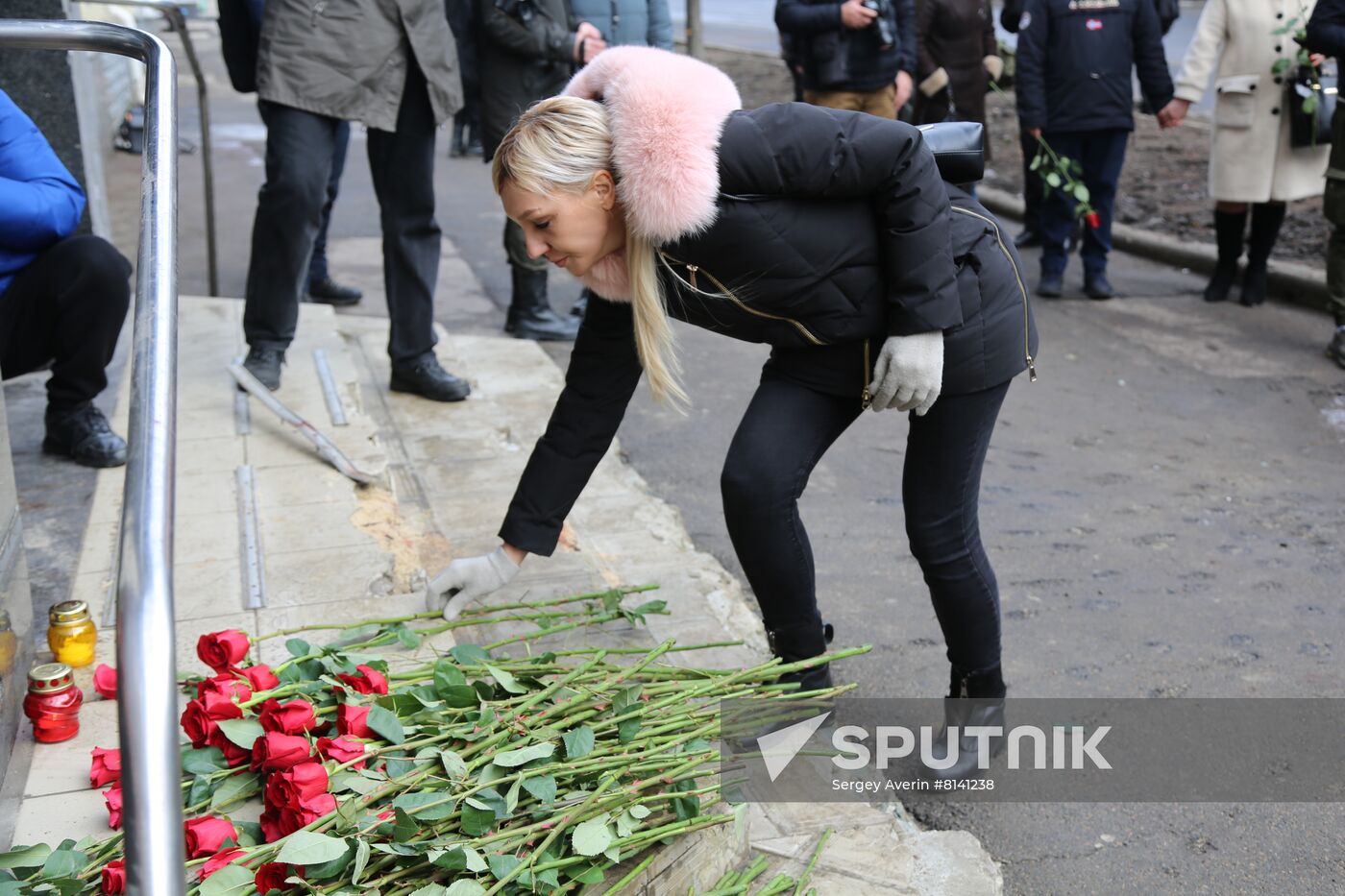 DPR Flowers Laying
