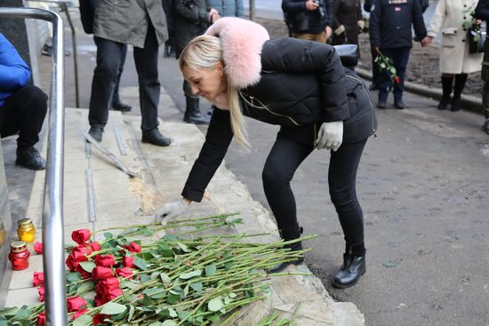 DPR Flowers Laying