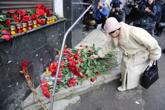 DPR Flowers Laying