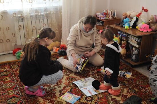 Russia DPR LPR Evacuees