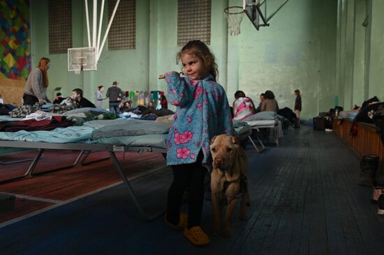 Russia DPR LPR Evacuees