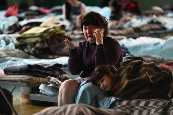 Russia DPR LPR Evacuees