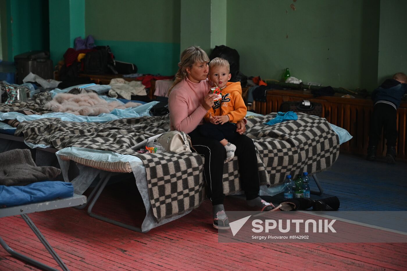 Russia DPR LPR Evacuees