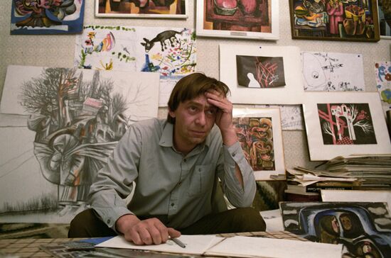 Sculptor and painter Nikolai Mazur