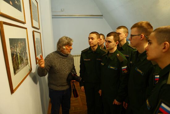 Soldier's Labor exhibition by photojournalist Vladimir Vyatkin