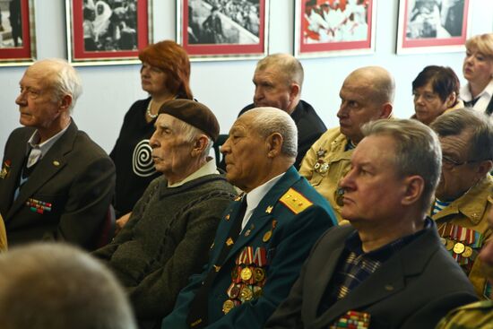 Soldier's Labor photo exhibition by photo correspondent Vladmir Vyatkin