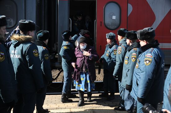 Russia DPR LPR Evacuees