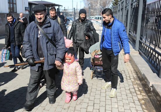 Russia DPR LPR Evacuees